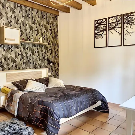 Holiday home Le La Neverdiere